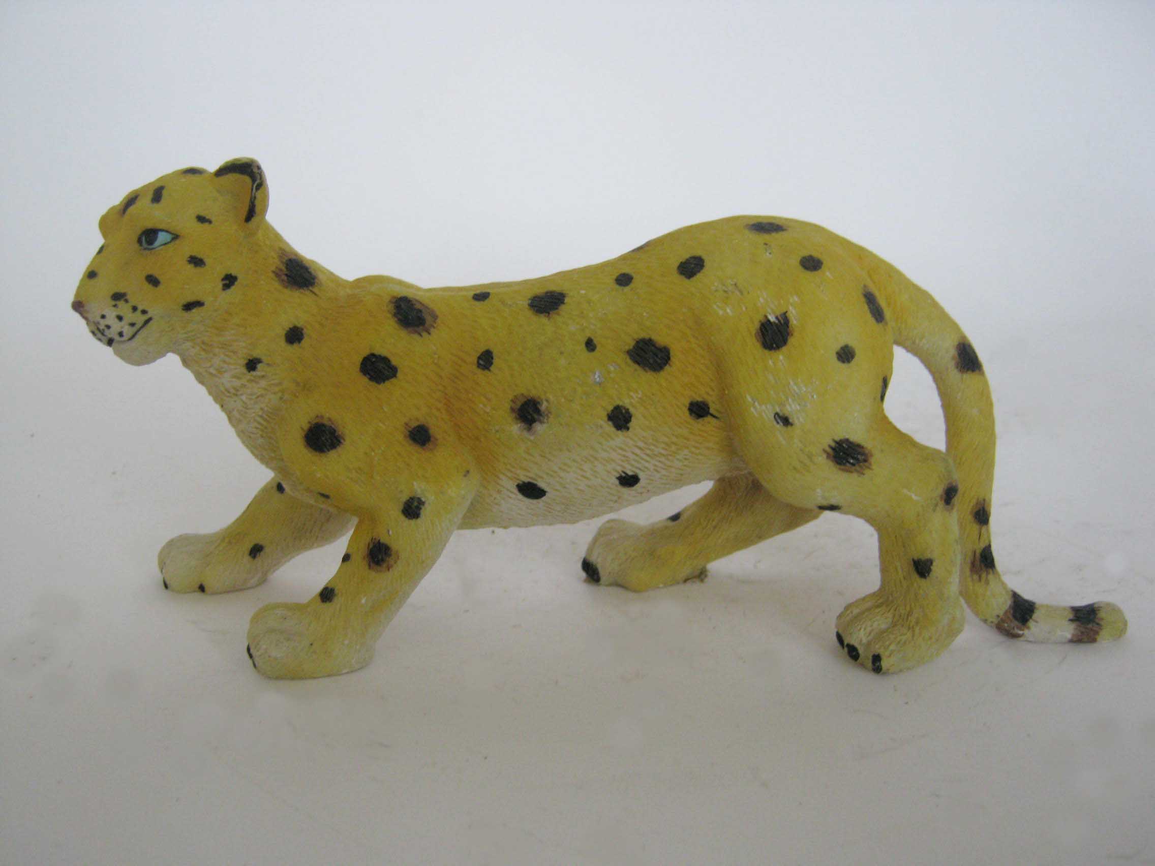 resin animal figurines